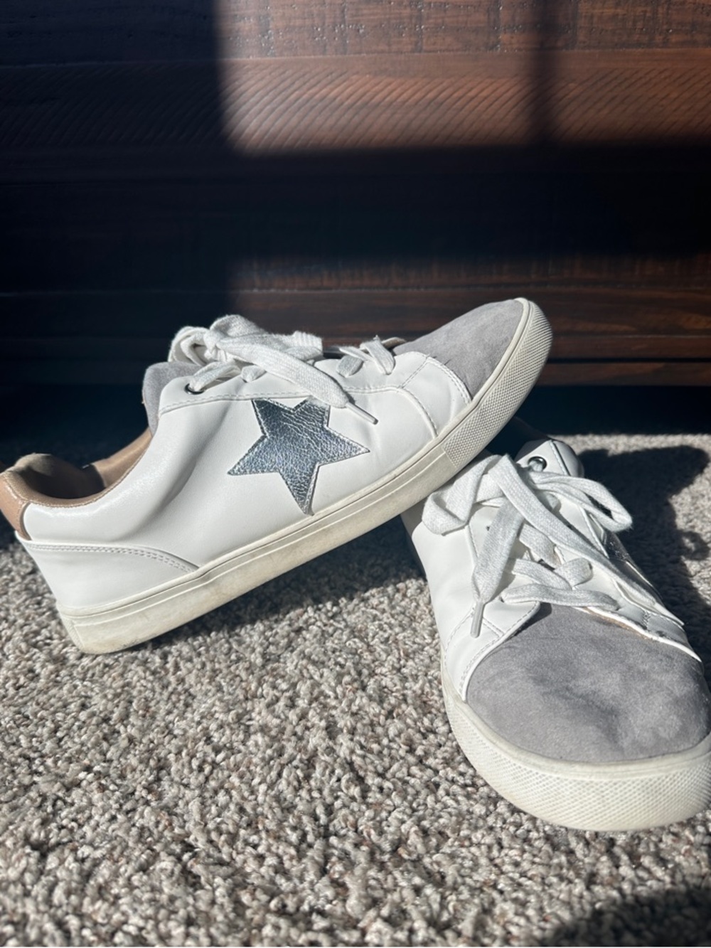 Maurices White Sneakers with Gray Suede Toe and Silver Star